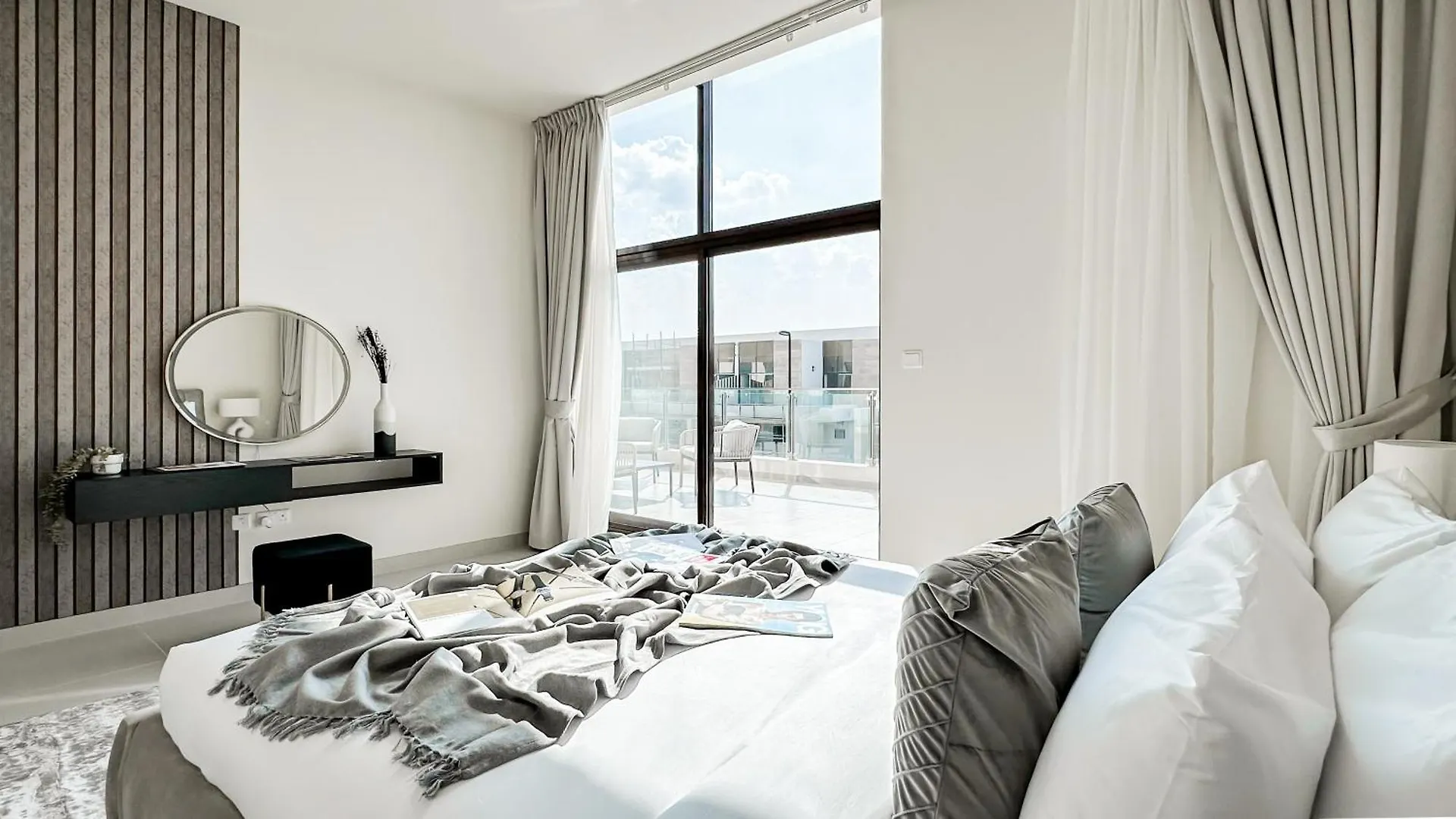 Apartment Trophy-Lux Villa W Big Garden & Bbq Grill Dubai