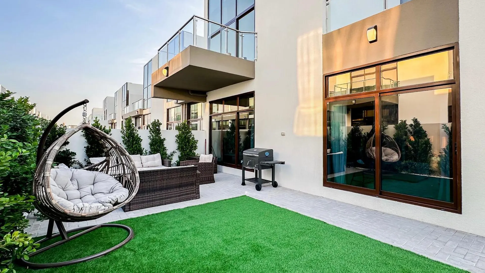 Apartment Trophy-Lux Villa W Big Garden & Bbq Grill Dubai