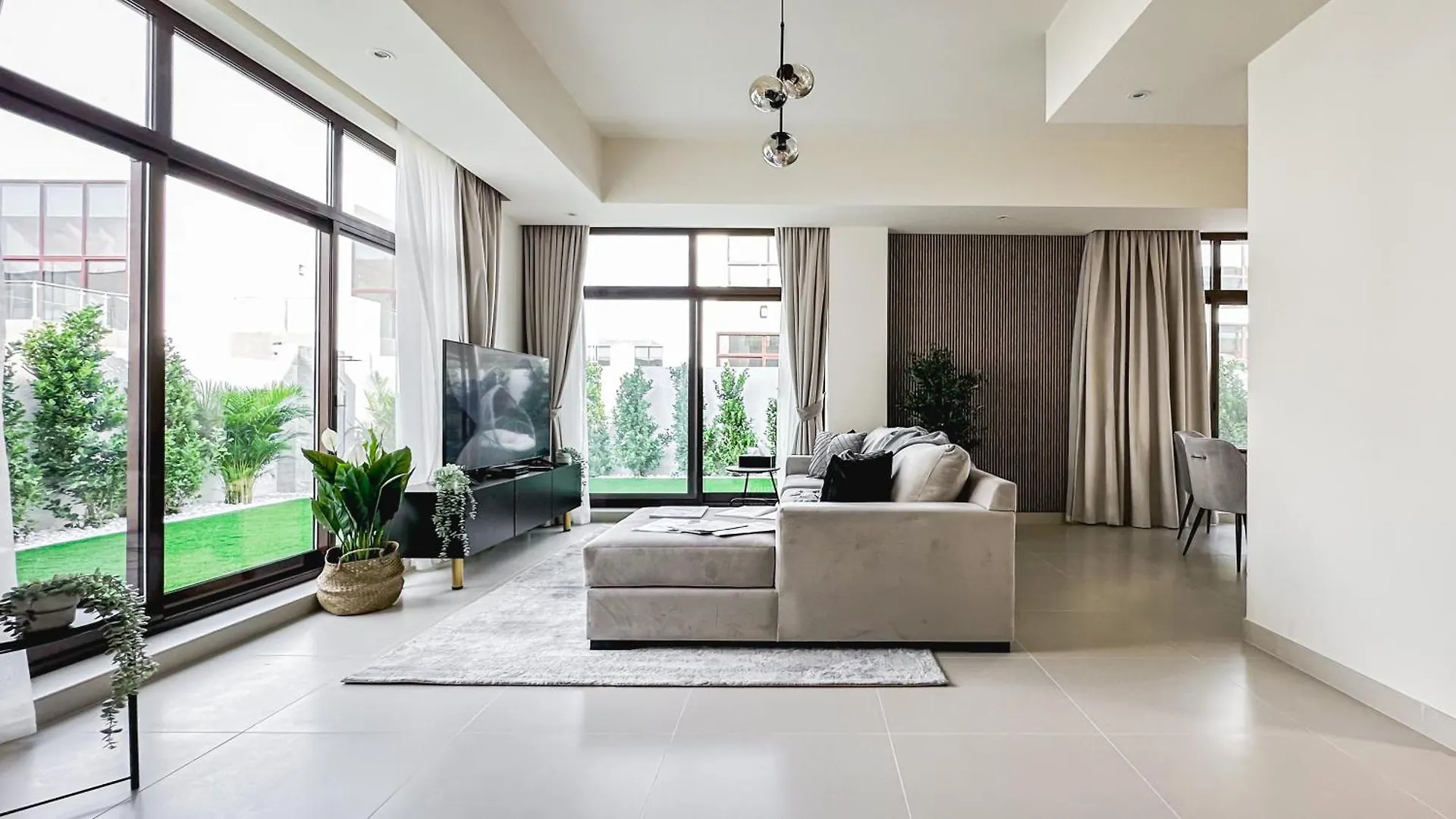Trophy-Lux Villa W Big Garden & Bbq Grill Dubai Apartment